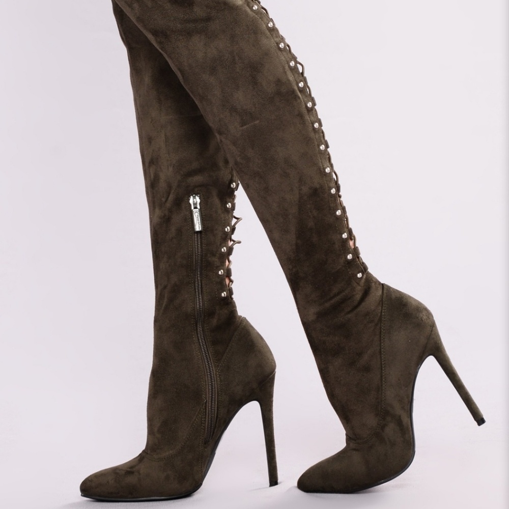 😍Over the knee crossed back high boots😍